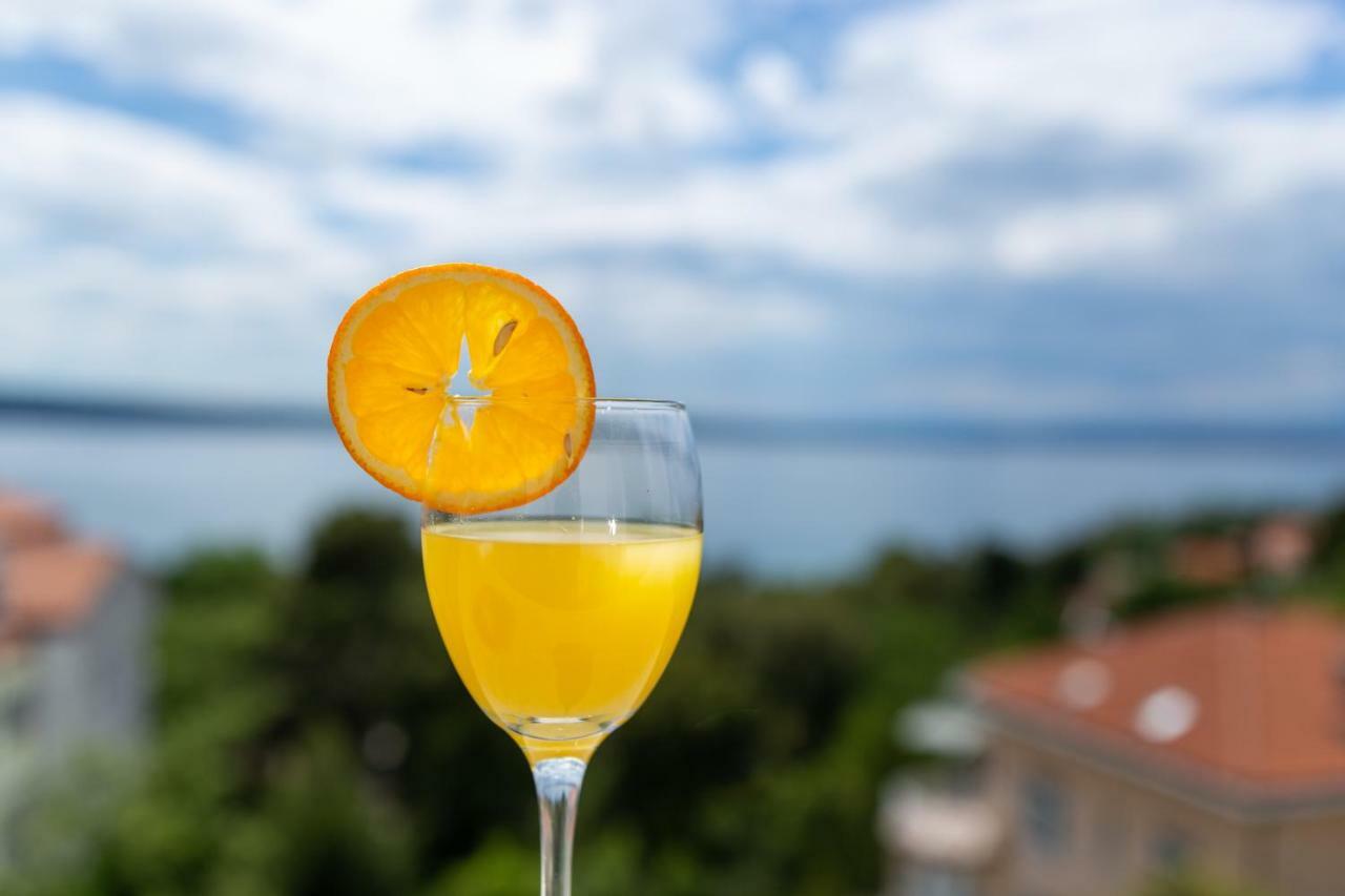 Apartment Tia Crikvenica Bagian luar foto